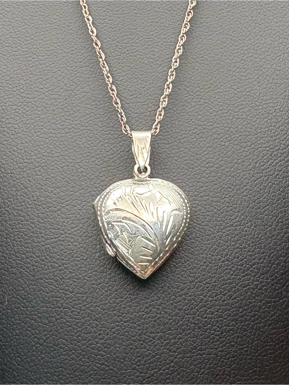 Sterling Silver Puffy Heart Locket Necklace Vintage Y2K Romantic Sweetheart